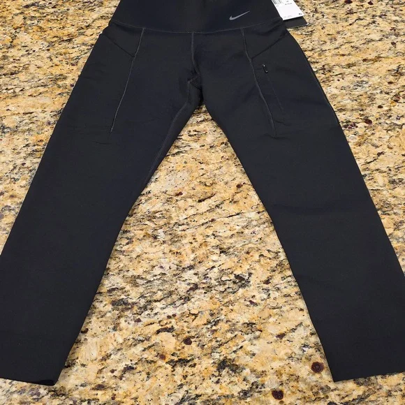 Nike Go Black Leggings - Picture 3 of 3